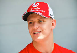 Michael schumacher since the formula one world drivers' championship began in 1950 the title has been won by 32 different drivers, 15 of whom won more than one championship. Fiul Lui Michael Schumacher VorbeÈte Cu MultÄ EmoÈie Despre LecÈiile Pe Care Le A Primit De La TatÄl Sau Spotmedia Ro