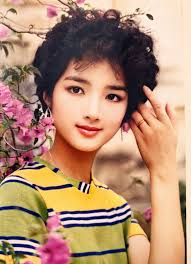 Nhan sắc vạn người mê của Hoa hậu Đền Hùng