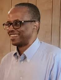 Robert Kihara's Instagram, Twitter & Facebook