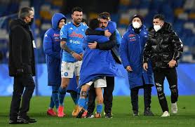 See more of lorenzo insigne on facebook. Ssc Neapel Schlagt Juventus Und Verschafft Trainer Gattuso Etwas Luft Kicker