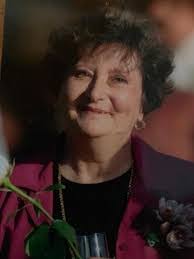 Donna Puckett's Instagram, Twitter & Facebook