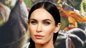 Megan denise fox was born on may 16, 1986 in oak ridge, tennessee to gloria darlene tonachio (née cisson), a real estate manager and franklin thomas fox, a parole officer. Megan Fox Has Spirit Guides