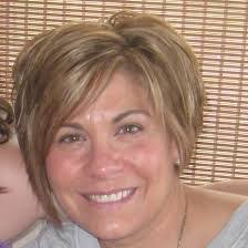 Maria Novales's Instagram, Twitter & Facebook