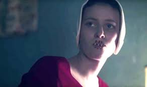 Le sort du bébé de june est toujours au coeur des négociations entre le canada et gilead. The Handmaid S Tale Saison 3 Loyaute De Nick Sexualite Du Commandant Winslow Toutes Les Reponses Aux Questions Qu On Se Pose Melty