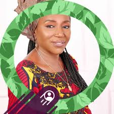 Full Video of Veteran Musician, Onyeka Onwenu's last performance before she  slumped last night at an event. She will be greatly missed 🎥 VeentageBand