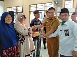 Bangsa tiongkok percaya bahwa semua benda yang terdapat di alam semesta ini termasuk ke dalam salah. Baznas Salurkan Zakat Ekonomi Kesehatan Dan Kemanusiaan Di Kecamatan Siak Kecil