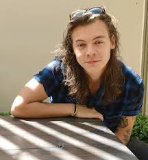 Now that's some good hair. 1000 Images About Harry Styles Long Hair On We Heart It See More About Harry Styles One Direction And 1d