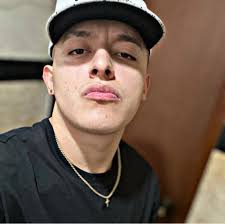 SOBRINOS DE LÁZARO MAZON ALONSO PRECANDIDATO A DIPUTADO POR EL DISTRITO 22  (PRD) AGREDEN A GOLPES A UN JOVEN, ASEGURAN SER INTOCABLES POR EL LASO  FAMILIAR. La tarde de este viernes los