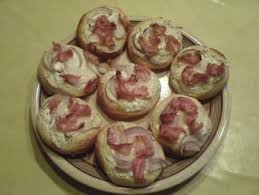 Aus Knack Und Back Sonntagsbrotchen Snack Rezepte Snacks Zwiebelkuchen