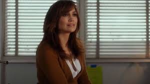 Recentemente separata dal marito e con un figlio adolescente vittima di bullismo, l'insegnante claire peterson (jennifer lopez) sta tentando di dare un nuovo senso alla sua esistenza. W Zj3b8stdyydm