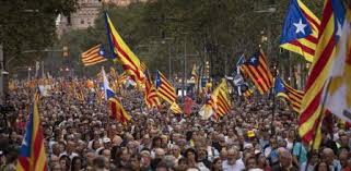 Bürgerinnen sollen sich zu staatszugehörigkeit äußern. Cataluna Ultima Hora Del Aniversario Del 1 O