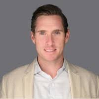 Lesley Bachman's Instagram, Twitter & Facebook