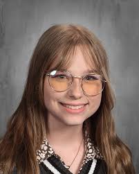 2023 Sunday Seniors: Kayla Kocher, Cheyanne Kodat, Grace Kuhl, Adrianne  Leighty, Gary Lewis