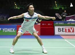1 kento momota lost in the first round at the tokyo olympics on wednesday (july 28), a day after japanese tennis superstar naomi osaka also. Badminton Kento Momota Wins 1st Match In International Comeback