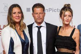 Listen to klassentreffen 1.0 in full in the spotify app. Premiere Klassentreffen 1 0 Mit Til Lilli Dana Schweiger Ralf Moller