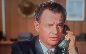 Garfield watches Shimmer and Shine.