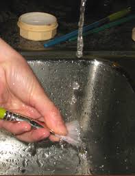 tips for cleaning acrylic paint brushes
