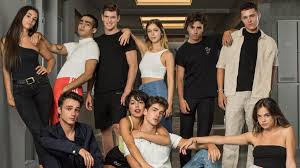 Dime que me quieres y te quiero más a veces te entretienes y me quedo atrás dime lo que sientes sin. Pol Granch El Nuevo Actor De Elite Pide Disculpas Por Mensajes Franquistas Y Falangistas