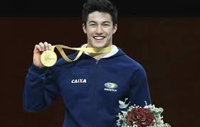 Henrique flores e arthur nory — dentro do esporte clube pinheiros e levou o caso à diretoria. Arthur Nory Se Pronuncia Sobre Caso De Racismo Tanto Xingamento Celebridades O Dia