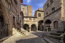 Il tratto percorribile è quello che si snoda sotto piazza della morte (qui trovate tutte le informazioni utili per conoscere viterbo sotterranea). Full Of Character Review Of Viterbo Historic Centre Viterbo Italy Tripadvisor