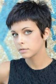 Was dagegen am besten hilft, ist eine kurzhaarfrisur und davon gibt es für best ager. Die 300 Besten Bilder Zu Frisuren In 2020 Frisuren Haarschnitt Kurz Kurzhaarfrisuren