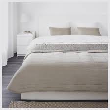 Grâce à son revêtement en tissu (lin et fond en nylon oxford) et à ses finitions soignées, elle donnera un coup de jeune et un effet cosy. Tete De Lit En Coussin Ikea Novocom Top