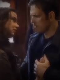 Wayward Pines Ethan Burke Kiss Theresa