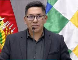 Politica 𝐙𝐞𝐧𝐨́𝐧 𝐏𝐞𝐝𝐫𝐨 𝐌𝐚𝐦𝐚𝐧𝐢 𝐓𝐢𝐜𝐨𝐧𝐚 𝐧𝐮𝐞𝐯𝐨  𝐦𝐢𝐧𝐢𝐬𝐭𝐫𝐨 𝐝𝐞 𝐃𝐞𝐬𝐚𝐫𝐫𝐨𝐥𝐥𝐨 𝐏𝐫𝐨𝐝𝐮𝐜𝐭𝐢𝐯𝐨 Zenón Pedro  Mamani Ticona fue posesionado como nuevo ministro de Desarrollo Productivo  y Economía Plural, por ...