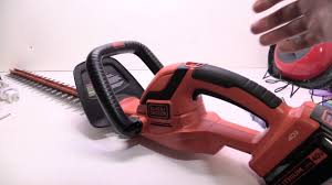 Black And Decker 20v Hedge Trimmer Manual Whats Inside The Black Decker 40v Hedge Trimmer Youtube