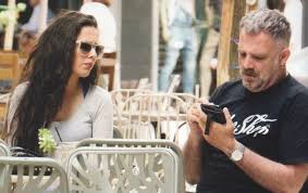 Ο πασχάλης τσαρούχας έχασε τόσα κιλά που έγινε αγνώριστος. Pasxalhs Tsaroyxas H 8essalonikia Poy Toy Eklepse Thn Kardia Fwtografies