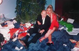 Anna Nicole Smith Nel 1994 Il Ricco Magnate Del Petrolio All Eta Di 89 Anni Sposo Anna Nicole Smit Nel 2020 Anna Nicole Smith Christina Aguilera Sarah Michelle Gellar