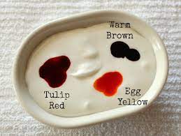 Add four drops of red food coloring to the icing and stir with a spoon. Burnt Orange Royal Icing The Sweet Adventures Of Sugar Belle