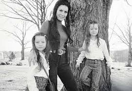 Loretta lynn is mourning a devastating family loss. Teen Celebrity Parents Surprising Stars Who Had Children Young