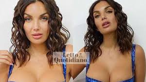 Un brano molto radiofonico per il quale la cantante. Elettra Lamborghini Senza Vestiti Tenta Di Coprirsi Il Risultato E Bollente