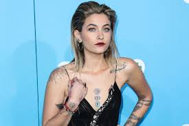 What a wild story and a phony one at that. Paris Jackson Introduces Her Designer Friend S New Project To Save The Animals And Environment Rock Celebrities