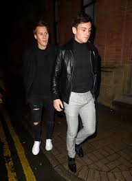 May 24, 2019 · tom daley (full name thomas robert daley) was born may 21, 1994 in the plymouth, devon, united kingdom. Mum Sparks Anger By Claiming Olympic Diver Tom Daley And His Husband Are Not Having A Baby Manchester Evening News