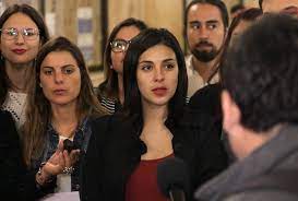 Shiloh celebra sus 15 años: Acido Comentario De Hija De Pinera Contra Diputada Cariola Por Polemica Frase Sobre Subsecretaria De La