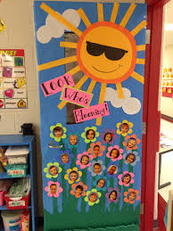 Pin By Heather Malone On School Stuff School Door Decorations Spring Classroom Door Spring Door Decoration