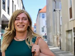 Dass sie zwei söhne haben, acht und 13, verdanken sie auch dem umstand, dass tessa ganserer sich spät outete. Grunen Politikerin Ganserer Konnte Csu In Soders Heimatstadt Wahlkreis Abjagen Nurnberg Nordbayern