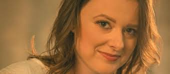 Amanda Tempel's Instagram, Twitter & Facebook