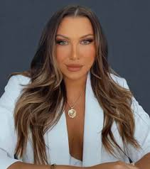 Here's to 2022! I am so excited to see where this year takes us and to all  the new clients & friends we will make. This is going to be our best