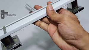 Keberagaman model pintu minimalis menjadi hal penting yang perlu dibahas. Tarikan Pintu 35 Cm 45 Cm Handle Pintu Rumah Pegangan Pintu Rumah Minimalis Putih Stainlees Steel Youtube