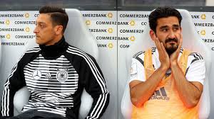 Mit seiner reaktion auf den türkischen militäreinsatz in syrien entlarvt sich der nationalspieler nun selbst. Angry German Fans Wreck Ilkay Gundogan S Car Following Photograph With President Of Turkey 90min