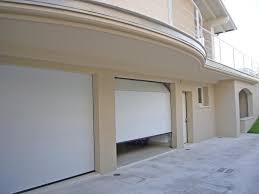 Portoni Da Garage Sezionali Hormann Colore Bianco Agente Sarzi Attilio Mantova Porte Da Garage Portone Garage