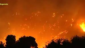Συγκεκριμένα, συνολικά 85 πολίτες απομακρύνθηκαν με ασφάλεια με πλωτά. Ccxmnwn6 Rdx2m