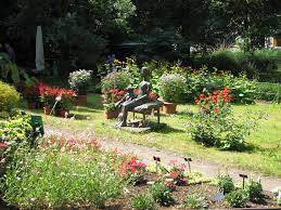 Die geschichte der bürgerlichen gartenanlage reicht bis ins jahr. 12 Liebhaber Pflanzenborse Im Botanischen Garten Gera