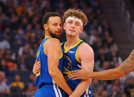 Injured Stephen Curry Gets Animated With Brandin Podziemski as Warriors Try  Hard to End Awful Slump - EssentiallySports