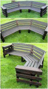 This Is A Creative Piece Of The Pallet Garden Round Bench Too The Rounded Framing Bench Effect Has Pallet Diy Pallet Furniture Outdoor Pallet Patio Furniture