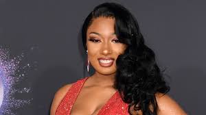 Savage is a popular song by megan thee stallion | create your own tiktok videos with the savage song and explore 20.5m videos made by new and popular creators. Megan Thee Stallion S Natural Curly Hair Has Gotten So Long Allure