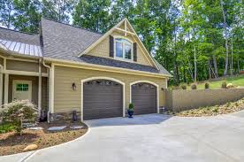 This home is now complete except for the landscaping. Donald Gardner Home Design Butler Ridge Glenn Harbor Traditional Garage Charlotte By C M Home Environements Houzz Au